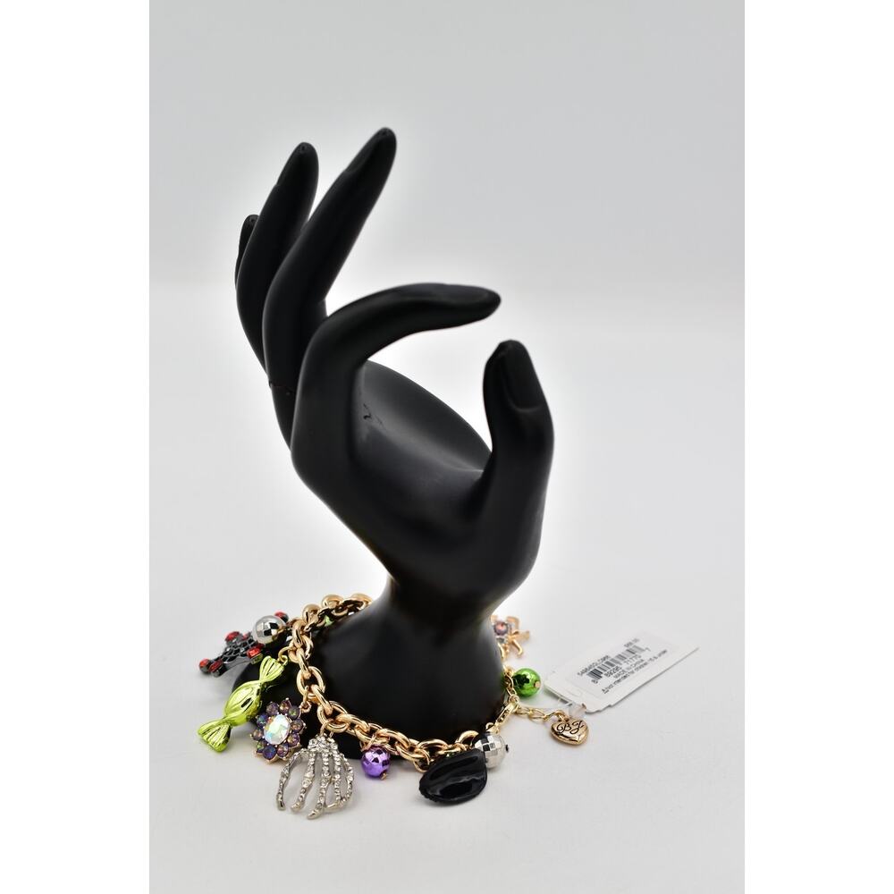 Betsey Johnson Halloween Charm Bracelet Pumpkin Spider Web Witch Hat Spider BinD - Picture 6 of 12